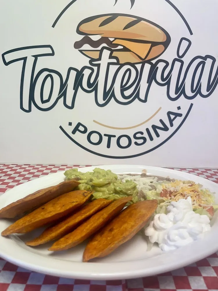 Enchiladas Potosinas